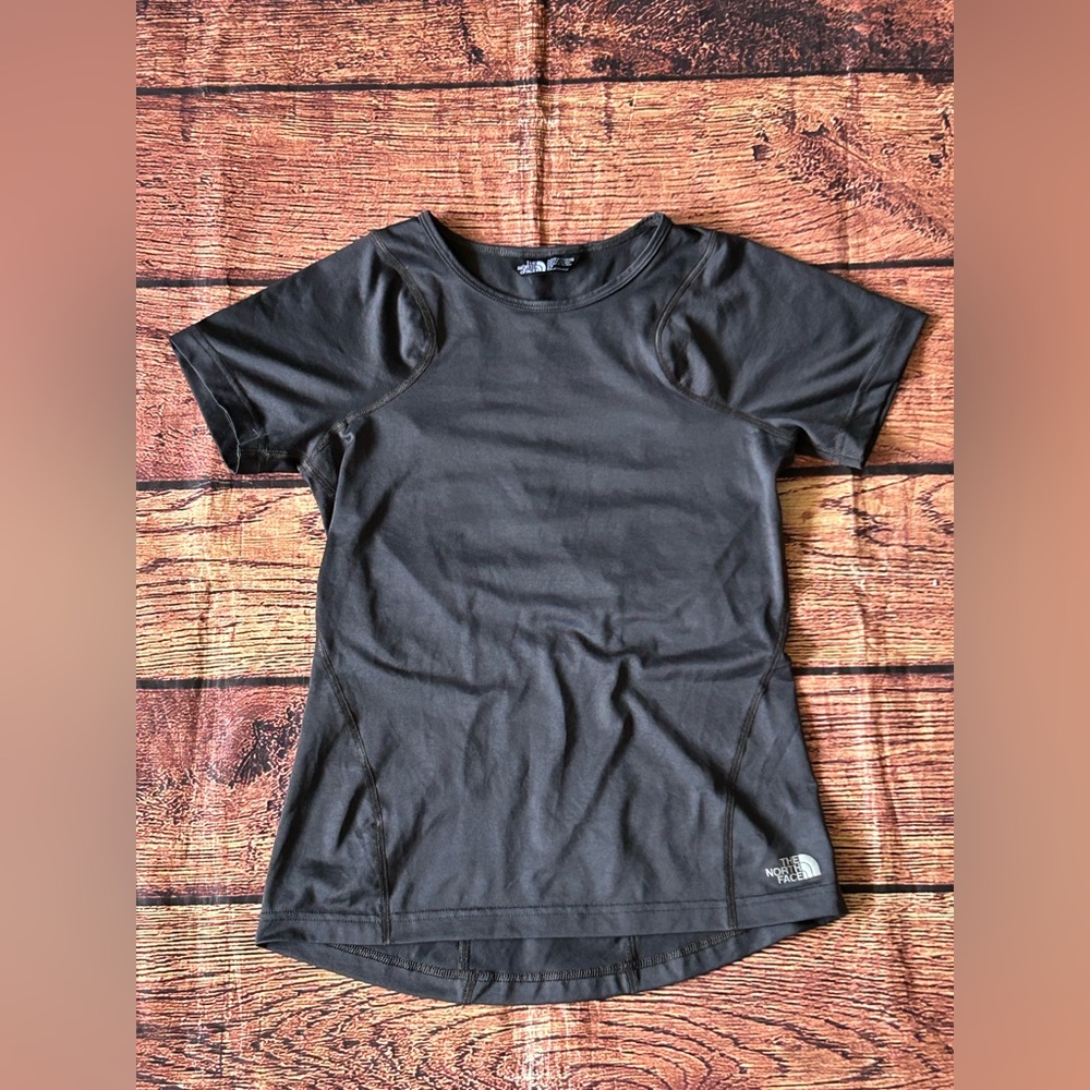 The North Face Women's Classic Grey‎ Flashdry Tee